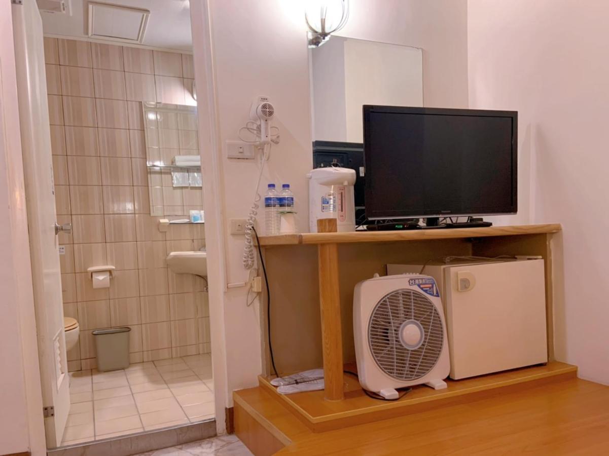 Traveler Hotel T'ai-tung Extérieur photo