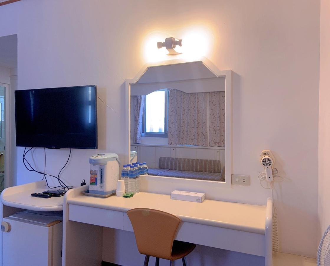 Traveler Hotel T'ai-tung Extérieur photo