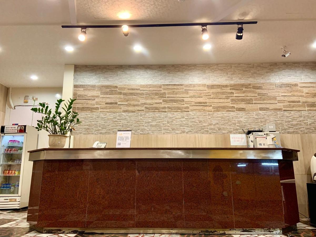 Traveler Hotel T'ai-tung Extérieur photo