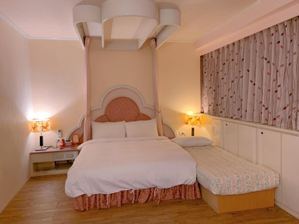 Traveler Hotel T'ai-tung Extérieur photo