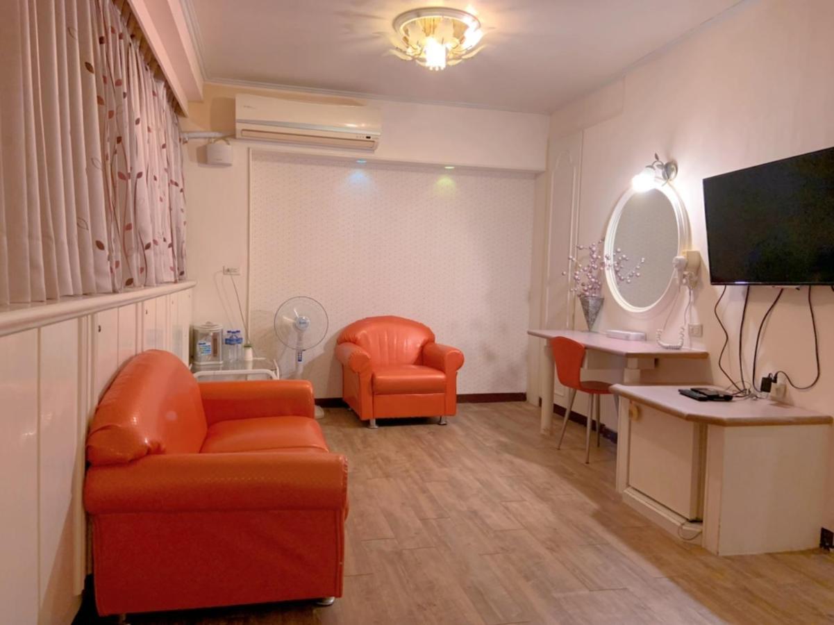 Traveler Hotel T'ai-tung Extérieur photo