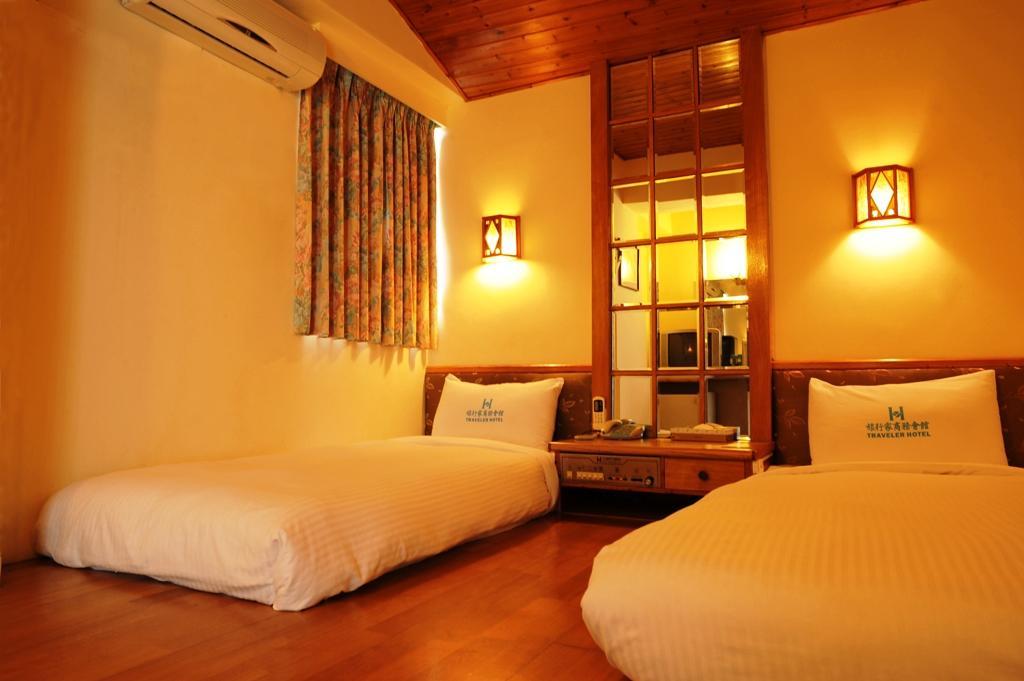 Traveler Hotel T'ai-tung Extérieur photo